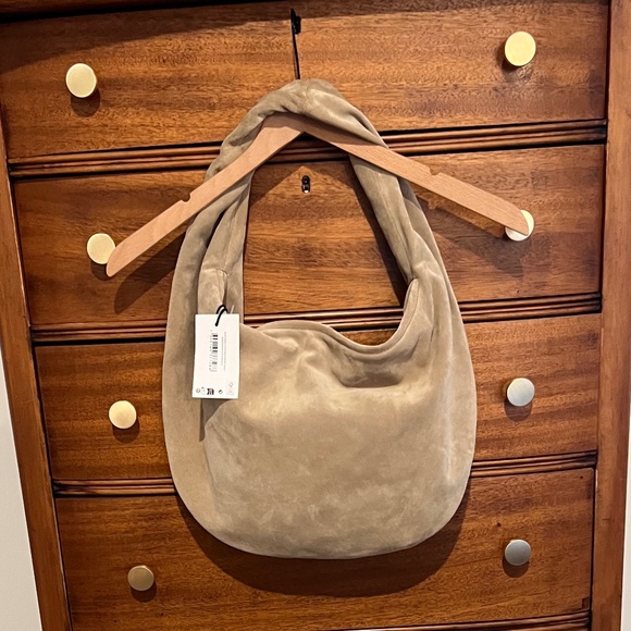 Flattered Alva suede bag in sand - Picture 2 of 5